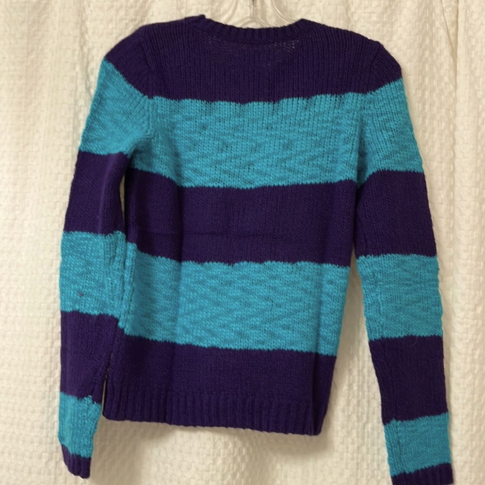 Sweater - Picture 4 of 4